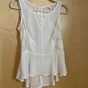 GM white peplum stop with lace detail